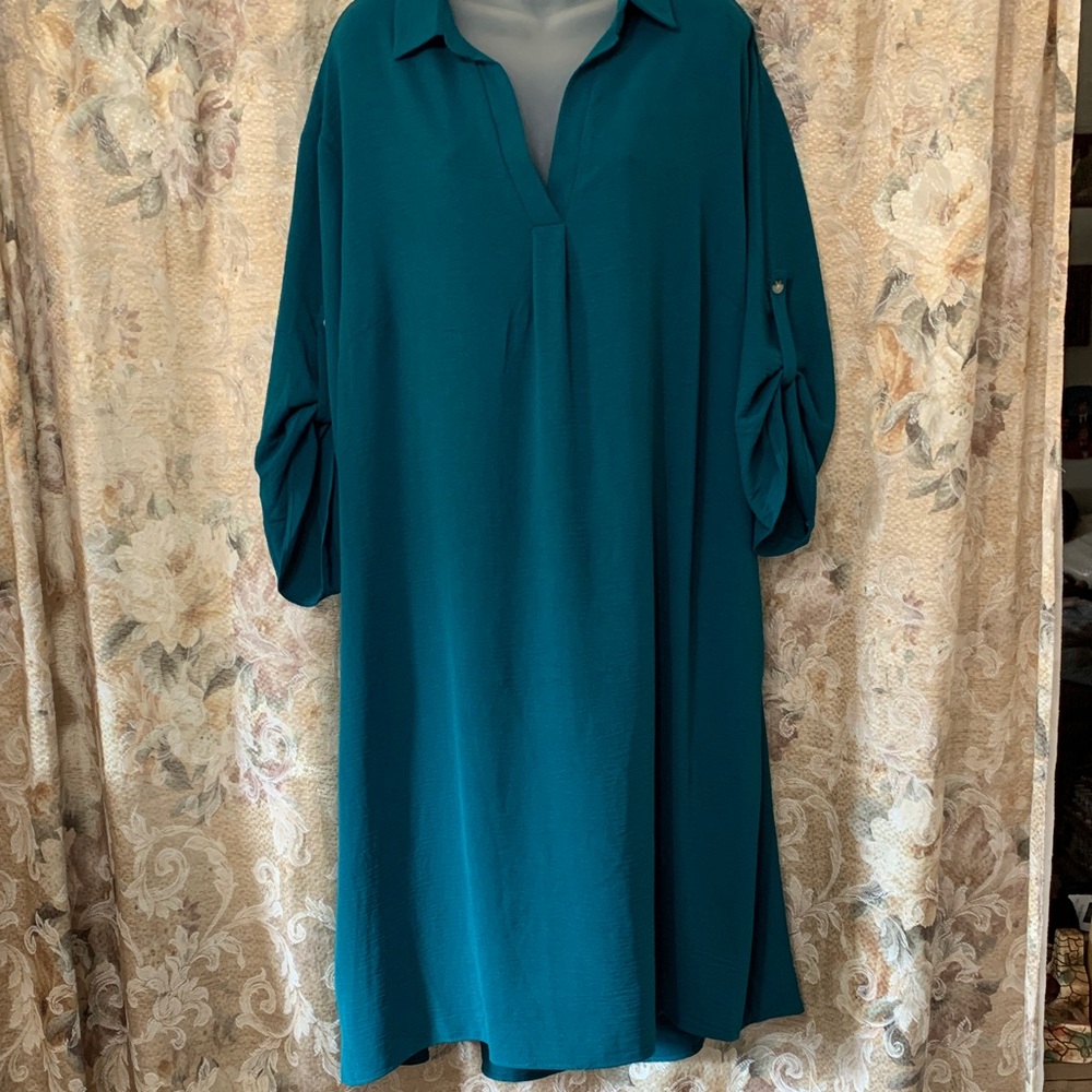 NWOT Women’s Cato Teal Rolled Sleeve Dress.